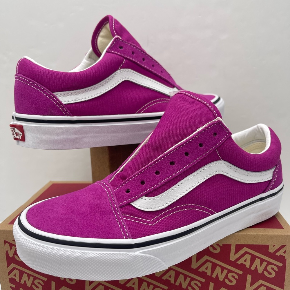 Vans WMNS Old Skool
Fuchsia Red/True White Sneakers
VN0A5KRF8ZV - Picture 10 of 16